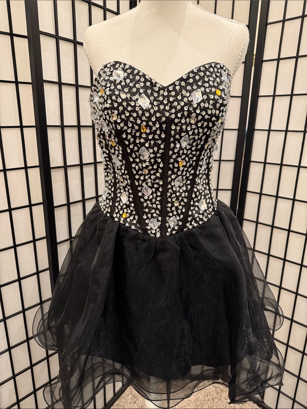 Lace up back Black Strapless Tulle Party Dress with Crystal Embellished Bodice